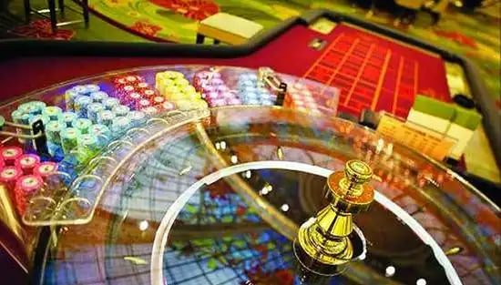 Bangladesh sports followers reading the f77 betting guide before using platform sections